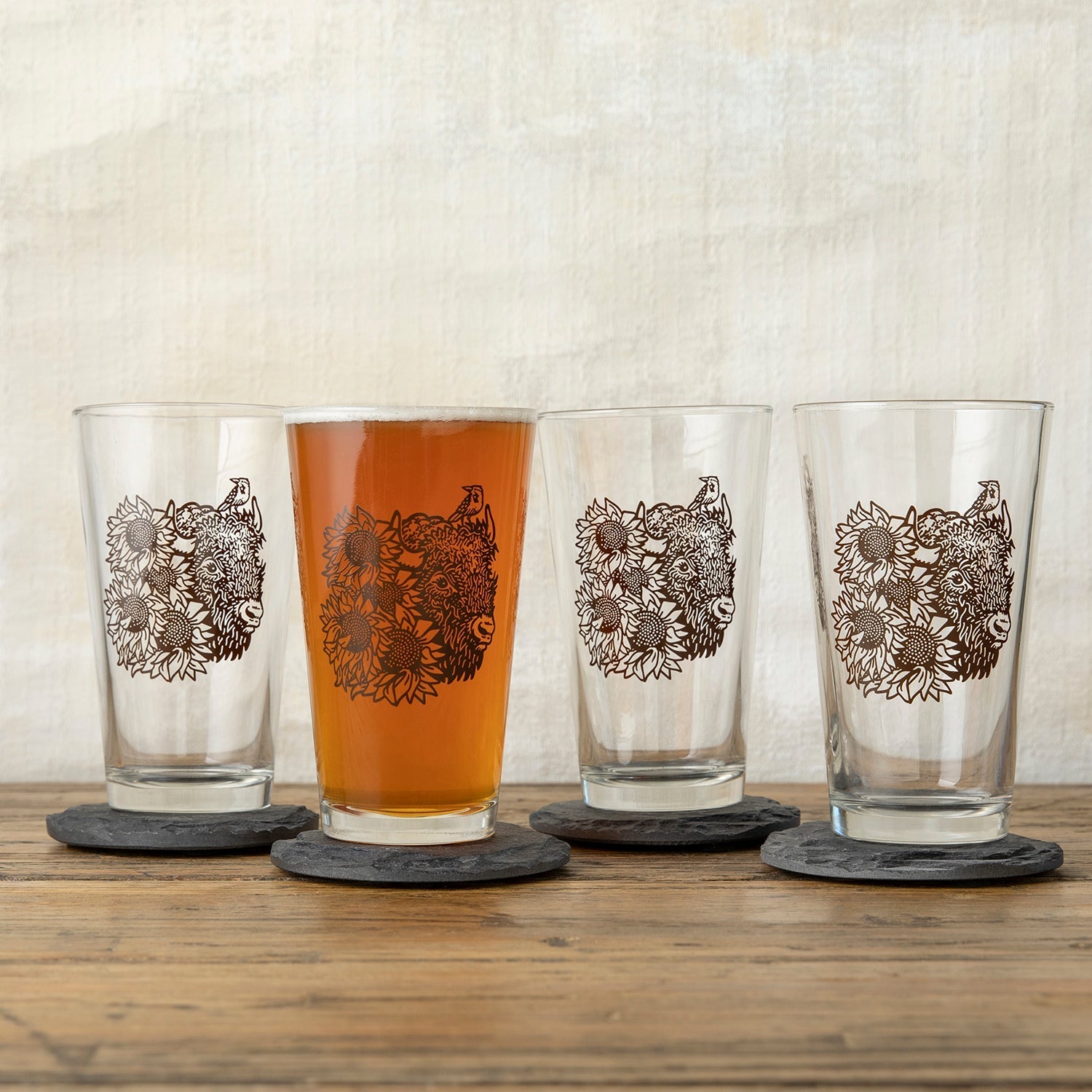 Bison Pint Glass With Sunflower Illustration, 16 Fl Oz - Pint Glass - Two Little Fruits - Two Little Fruits