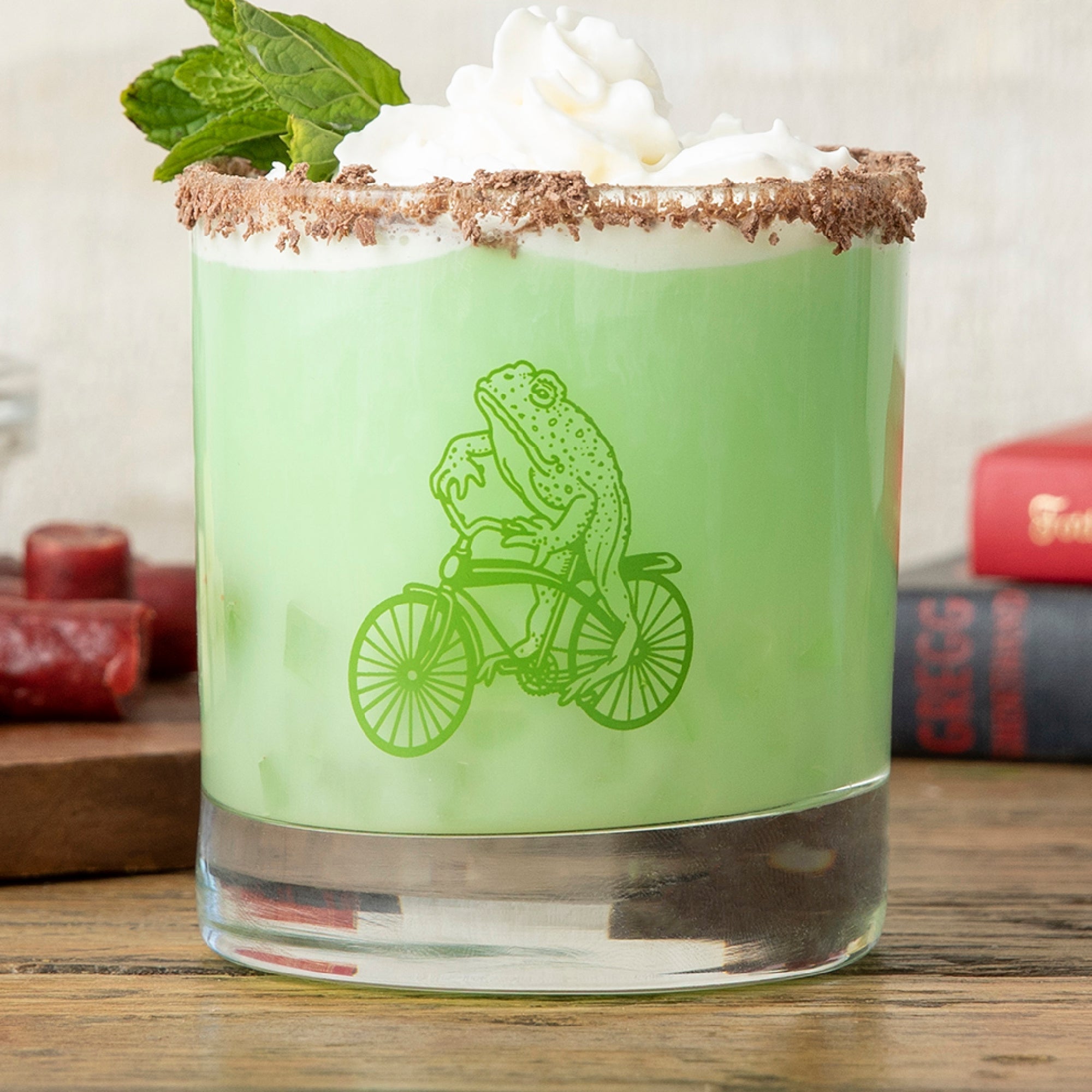 Frog Rocks Glass - Whimsical Green Whiskey Glass with Original Frog Illustration, 10 Fl Oz Capacity - Rocks Glass - Two Little Fruits - Two Little Fruits