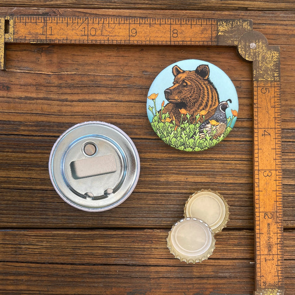Cheerful Grizzly Bear Bottle Opener with neodymium cap catcher, perfect for opening bottles with style.