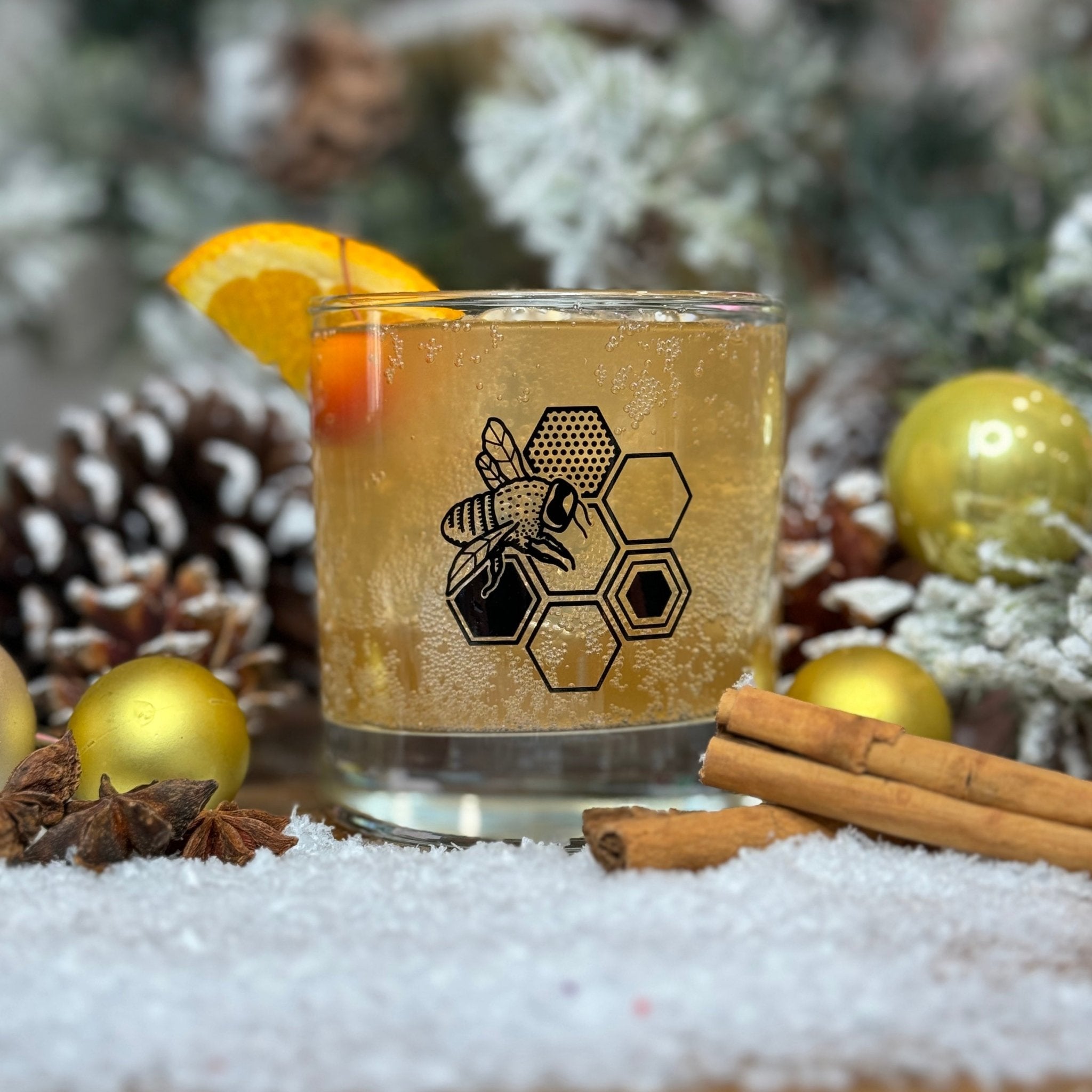 Honeybee Whiskey Glass - 10 Oz Rocks Glass with Vibrant Bee & Honeycomb Design - Rocks Glass - Two Little Fruits - Two Little Fruits