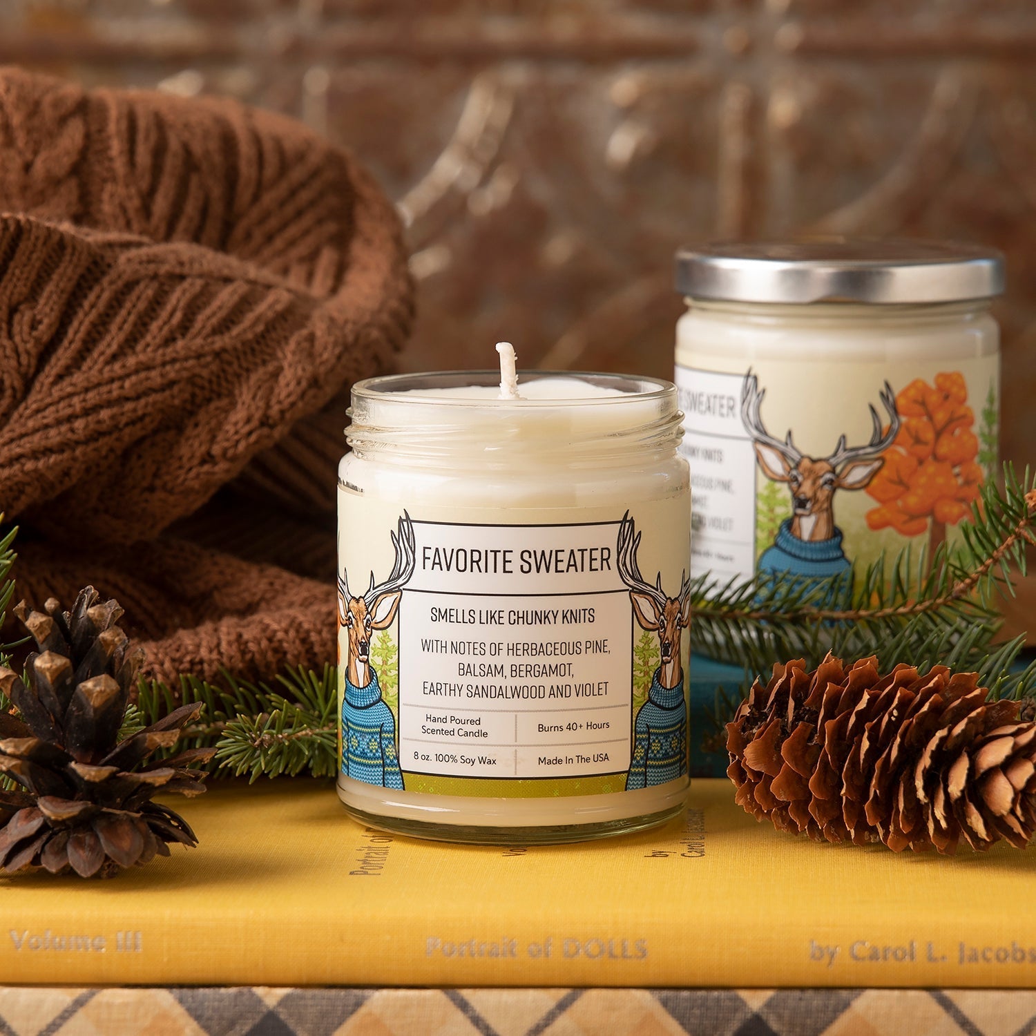 Pine Scented Candle - Cozy Fall Aroma with Notes of Balsam & Sandalwood - Soy Candles - Two Little Fruits - Two Little Fruits